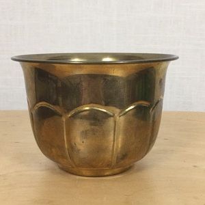 Vintage Indian brass tulip-shaped bowl